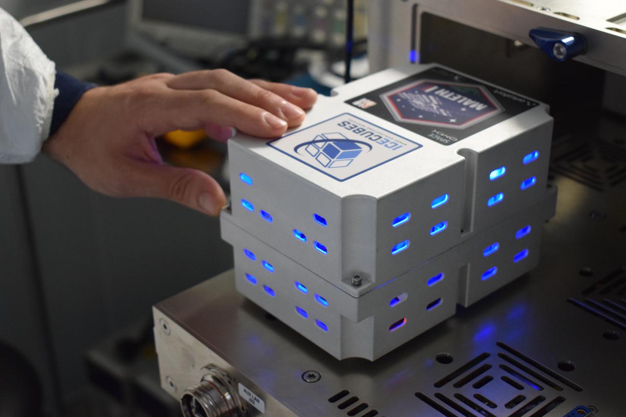 jsc2022e057894 (5/13/2022) --- Views of the Maltese Biocube based on the ICE Cubes platform by Belgian company Space Applications Services [Credit: Space Applications Services, NV/SA]