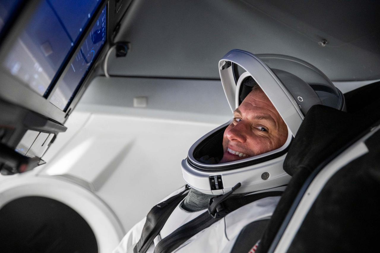 jsc2022e068644 (Aug. 17, 2022) --- SpaceX Crew-5 Pilot Josh Cassada of NASA is pictured during a Crew Dragon cockpit training session at SpaceX headquarters in Hawthorne, California. Credit: SpaceX