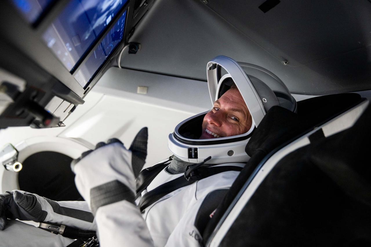 jsc2022e068645 (Aug. 17, 2022) --- SpaceX Crew-5 Pilot Josh Cassada of NASA is pictured during a Crew Dragon cockpit training session at SpaceX headquarters in Hawthorne, California. Credit: SpaceX