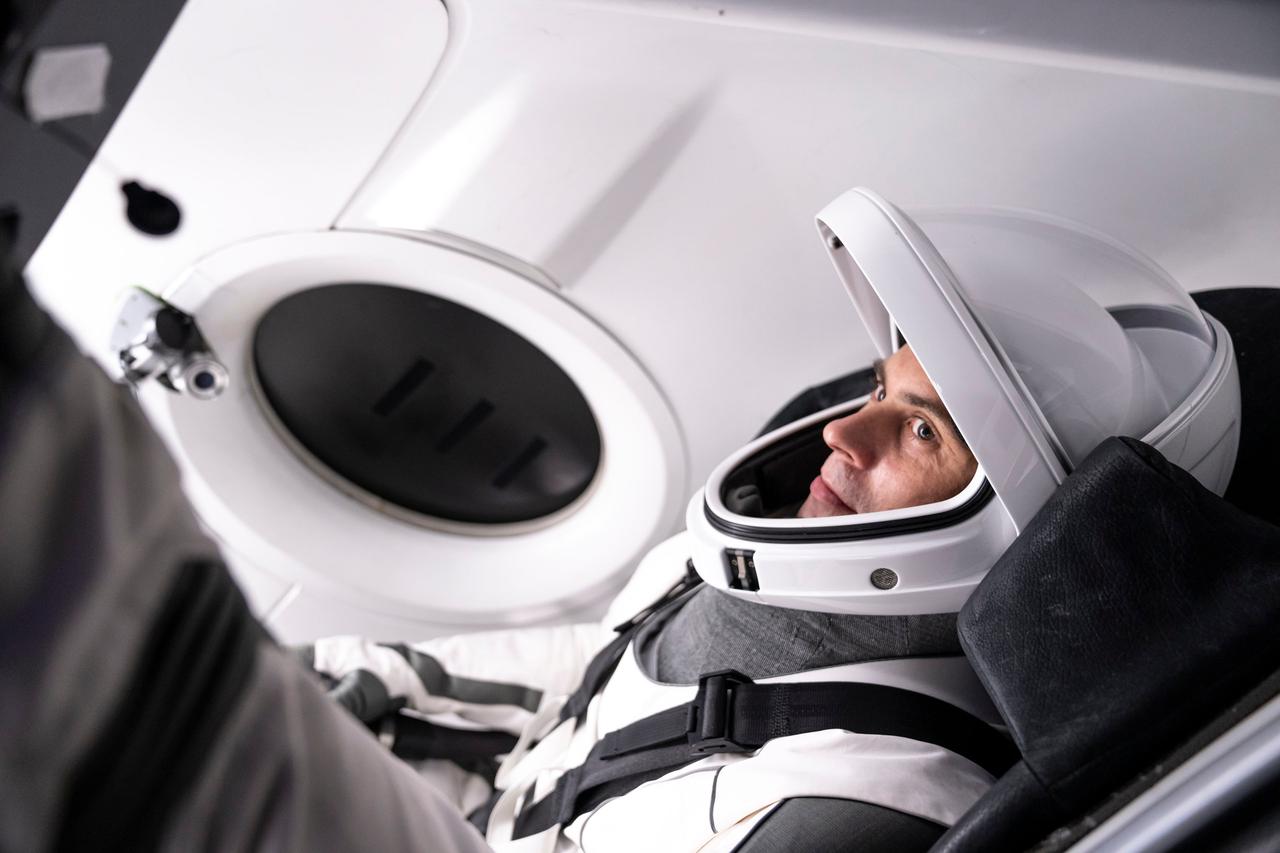 jsc2022e079357 (Sept. 27, 2022) --- SpaceX Crew-6 Mission Specialist Andrey Fedyaev of Roscosmos is pictured training inside a Dragon mockup crew vehicle at the company's headquarters in Hawthorne, California. Credit: SpaceX