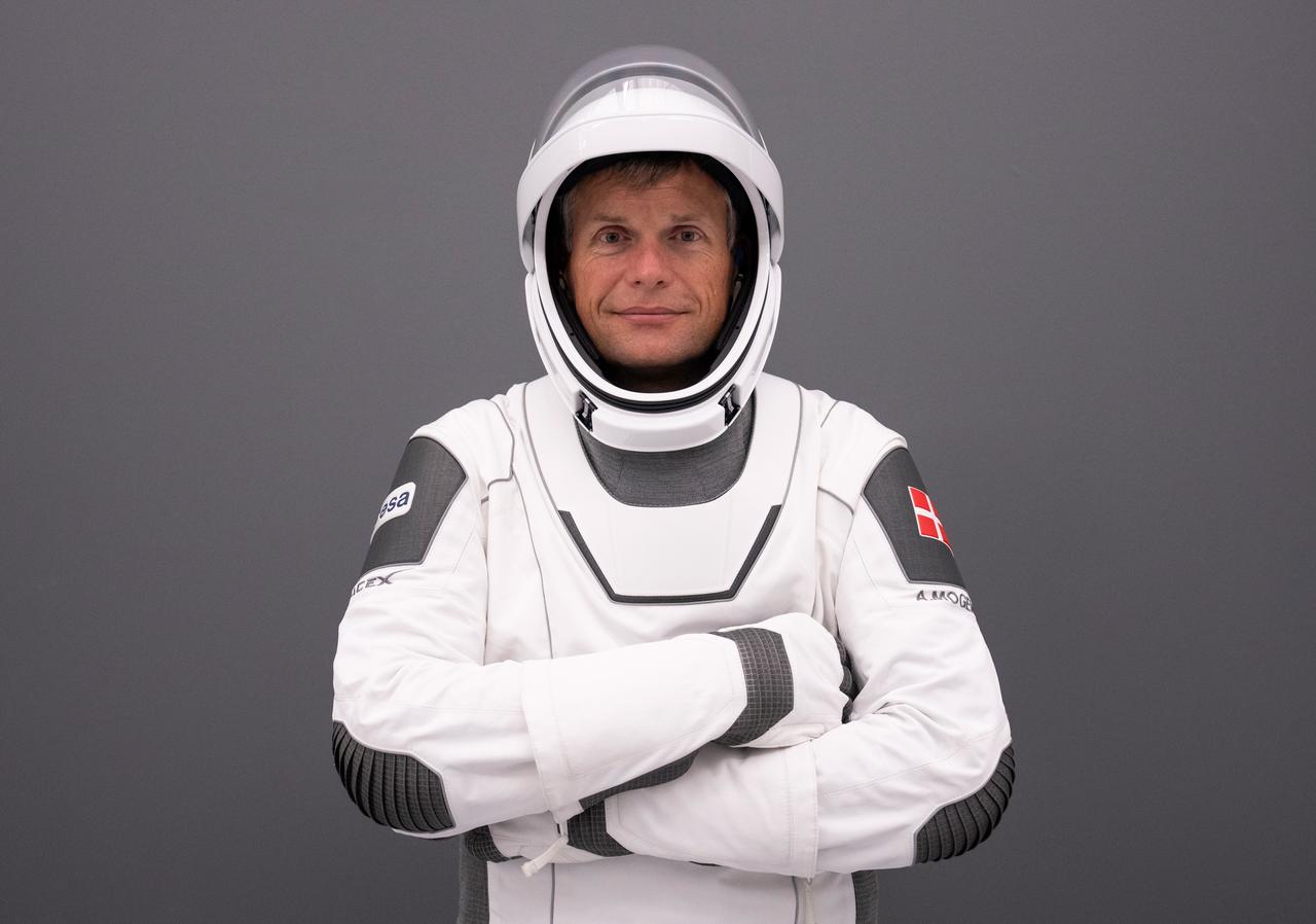 NASA's SpaceX Crew-7 crew traveled to SpaceX in Hawthorne, California during a trip to train for their International Space Station mission. Andreas Mogensen poses for a photograph. Imagery provided by SpaceX