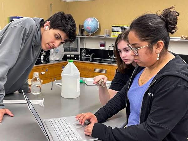 jsc2023e065192 (1/23/2023) --- Student researchers from Gervais, OR work on their experiment, Patulin Growth in Space, which will be included in the Nanoracks-National Center for Earth and Space Science Education-Orbiter-Student Spaceflight Experiments Program Mission 17 to ISS (Nanoracks-NCESSE-Orbiter-SSEP).