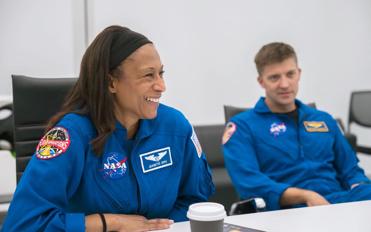 jsc2023e066238 (Oct. 15, 2023) --- NASA astronauts Jeanette Epps and Matthew Dominick, SpaceX Crew-8 Mission Specialist and Commander respectively, participate in preflight mission training at SpaceX headquarters in Hawthorne, California. Credit: SpaceX