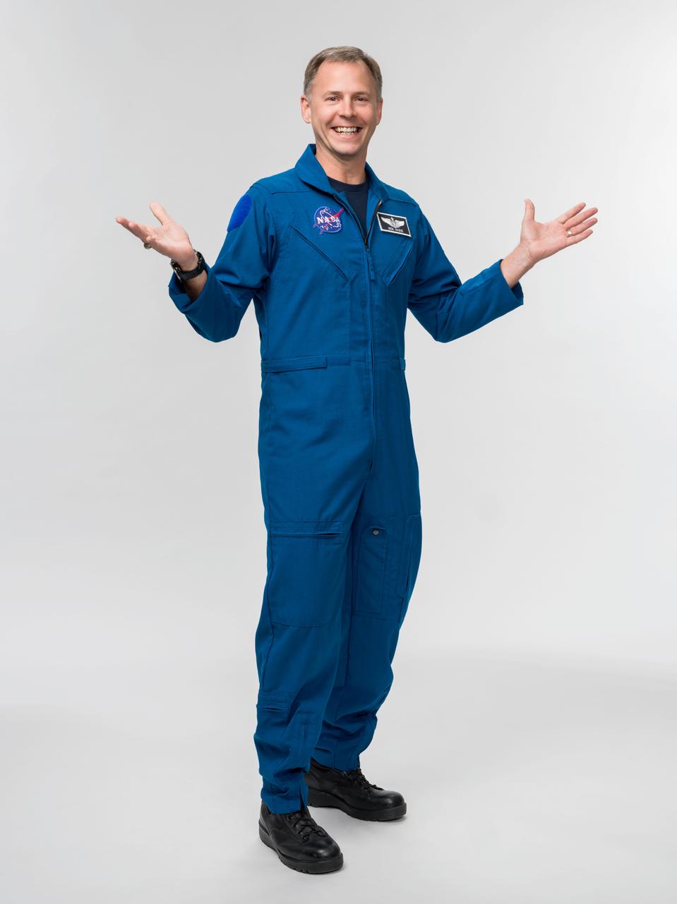 jsc2023e067636_alt (Oct. 27, 2023) --- NASA astronaut and SpaceX Crew-9 Pilot Nick Hague poses for a portrait at NASA's Johnson Space Center in Houston. Texas. Credit: NASA/Bill Stafford/Robert Markowitz
