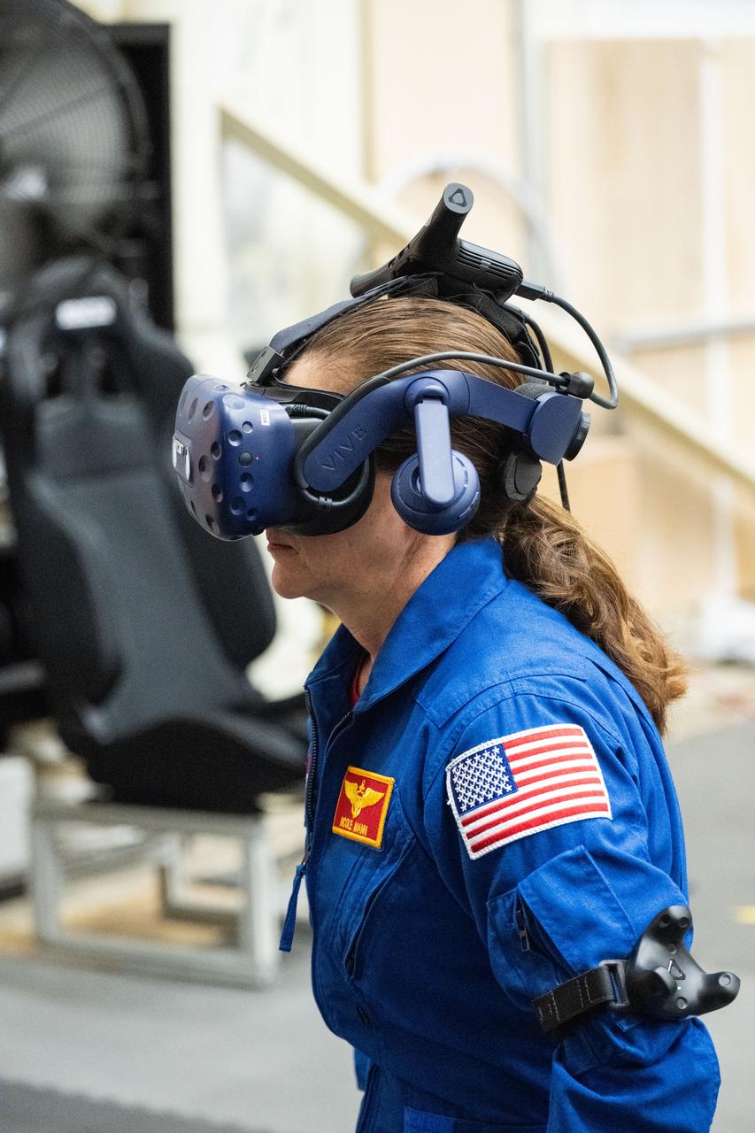 NASA astronaut Nicole Mann participates in virtual reality testing of the Gateway lunar space station to ensure its comfort and safety when astronauts live and conduct science there on future Artemis missions.   PHOTO DATE:  02-13-24 LOCATION:  Bldg. 15 - VR Lab SUBJECT:  Photographic support for Gateway Web Feature: VR Technology for Interior Gateway Training with astronaut Nicole Mann PHOTOGRAPHER:  Photo Credit: NASA / Bill Stafford