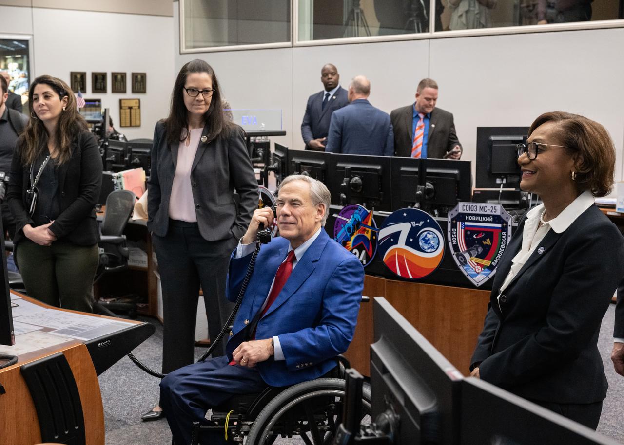 jsc2024e022819 March 26, 2024 -- NASA’s Johnson Space Center in Houston hosted a Tuesday, March 26, visit by Texas Governor Greg Abbott, who visited NASA’s Mission Control Center, spoke with native Texan and NASA astronaut Loral O'Hara aboard the International Space Station, and introduced the new members of the Texas Space Commission. Abbott was joined by NASA Johnson Space Center Director Vanessa Wyche, Texas House Speaker Dade Phelan, Texas Representative Greg Bonnen and other state and space industry leaders.