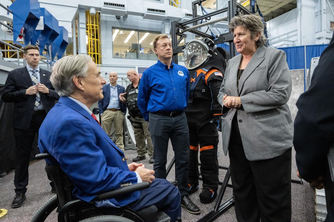 jsc2024e022827 March 26, 2024 -- NASA’s Johnson Space Center in Houston hosted a Tuesday, March 26, visit by Texas Governor Greg Abbott, who visited NASA’s Mission Control Center, spoke with native Texan and NASA astronaut Loral O'Hara aboard the International Space Station, and introduced the new members of the Texas Space Commission. Abbott was joined by NASA Johnson Space Center Director Vanessa Wyche, Texas House Speaker Dade Phelan, Texas Representative Greg Bonnen and other state and space industry leaders.