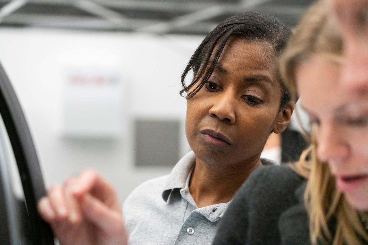 jsc2024e026557 (Nov. 22, 2023) --- NASA astronaut and SpaceX Crew-9 Mission Specialist Stephanie Wilson listens intently during training at SpaceX headquarters in Hawthorne, California. Credit: SpaceX