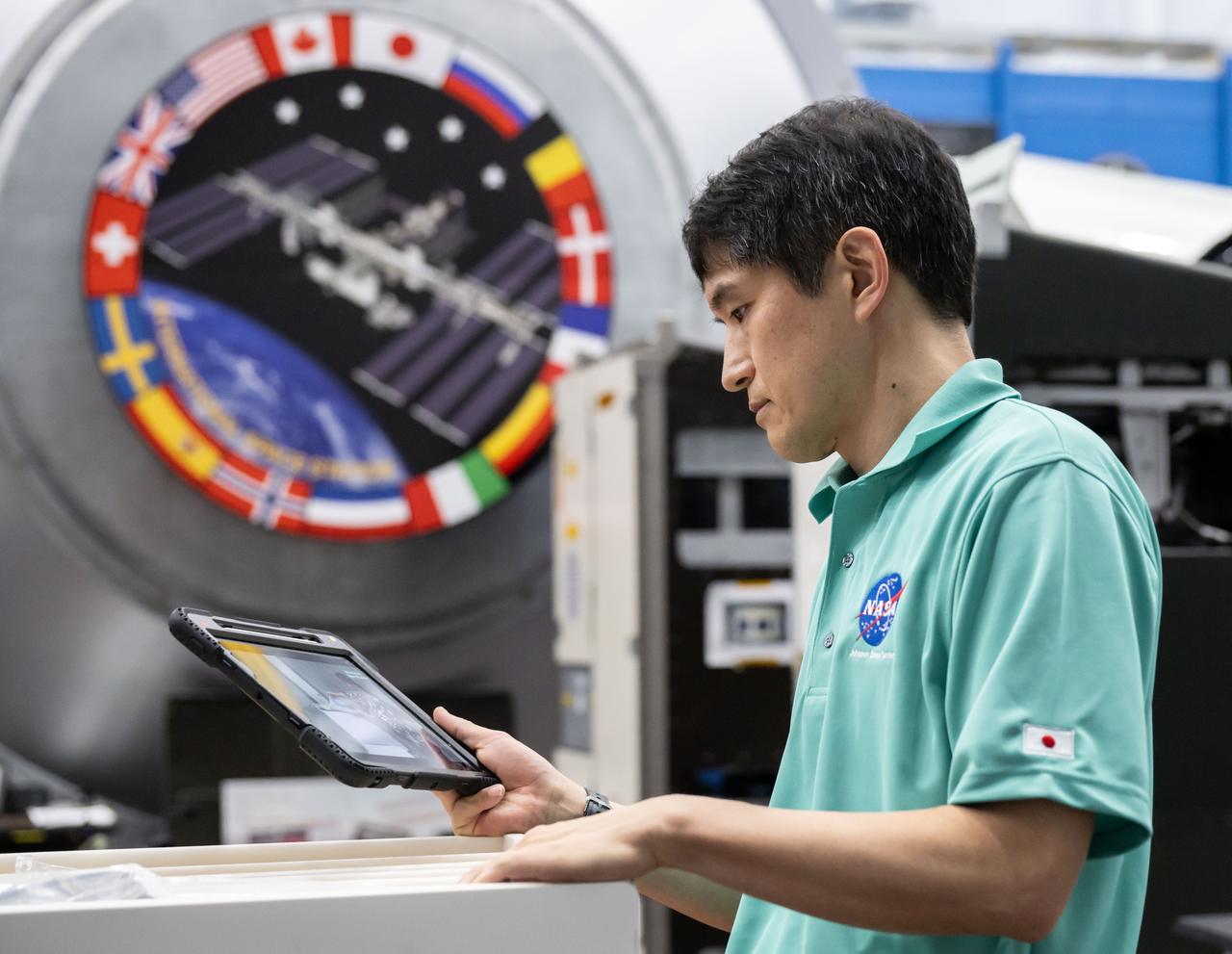 jsc2023e029671 (April 29, 2024) --- JAXA (Japan Aerospace Exploration Agency) astronaut and SpaceX Crew-10 Mission Specialist Takuya Onishi participates in pre-flight mission training in the Space Vehicle Mockup Facility at NASA's Johnson Space Center.
