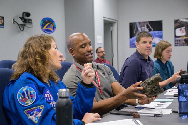 jsc2024e040808 --- Artemis II crew members, from left, NASA astronauts Christ...