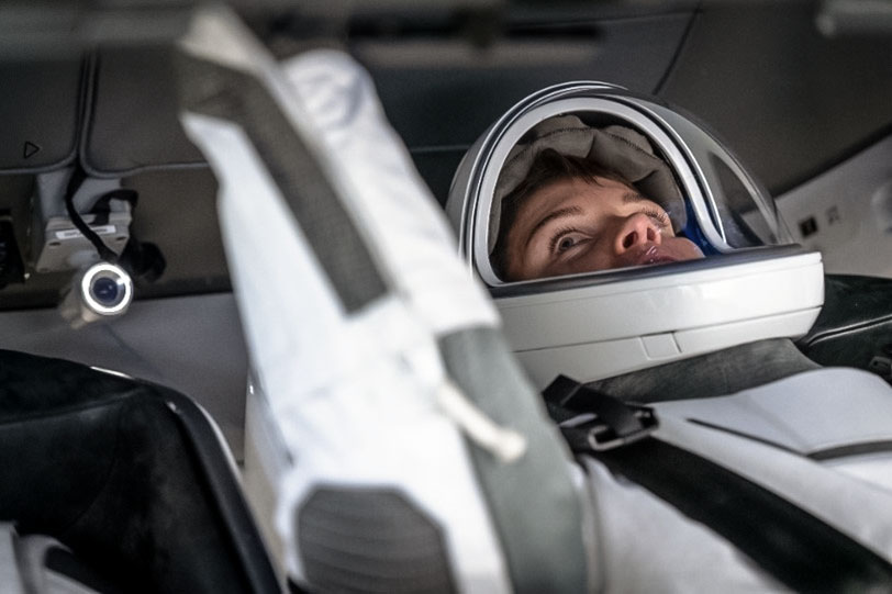 jsc2024e064442 (Sept. 30, 2024) --- NASA astronaut and commander of NASA’s SpaceX Crew-10 mission Anne McClain participates in preflight mission training at SpaceX in Hawthorne, California. Credit: SpaceX