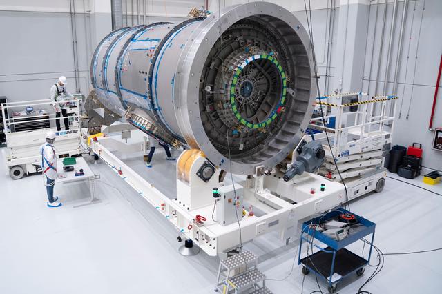 NASA image: Preparing Gateway’s HALO for Departure from Italy to Arizona (jsc2025e034726)