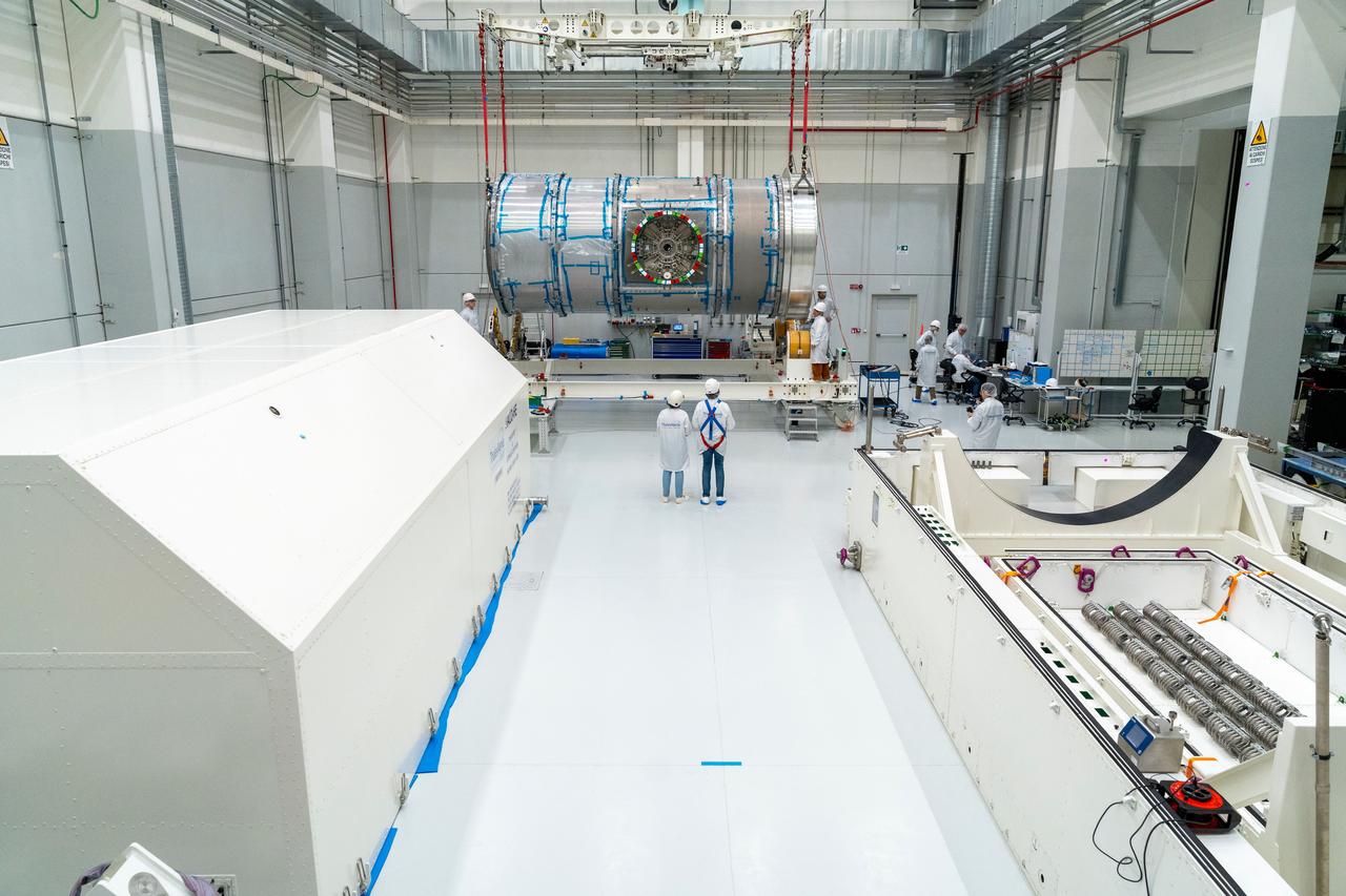 At a Thales Alenia Space facility in Turin, Italy, technicians prepare Gateway’s HALO (Habitation and Logistics Outpost) for transport. The module’s primary structure, fabricated by Thales Alenia Space, will travel to Northrop Grumman’s facility in Gilbert, Arizona, for final outfitting ahead of its launch to lunar orbit. 