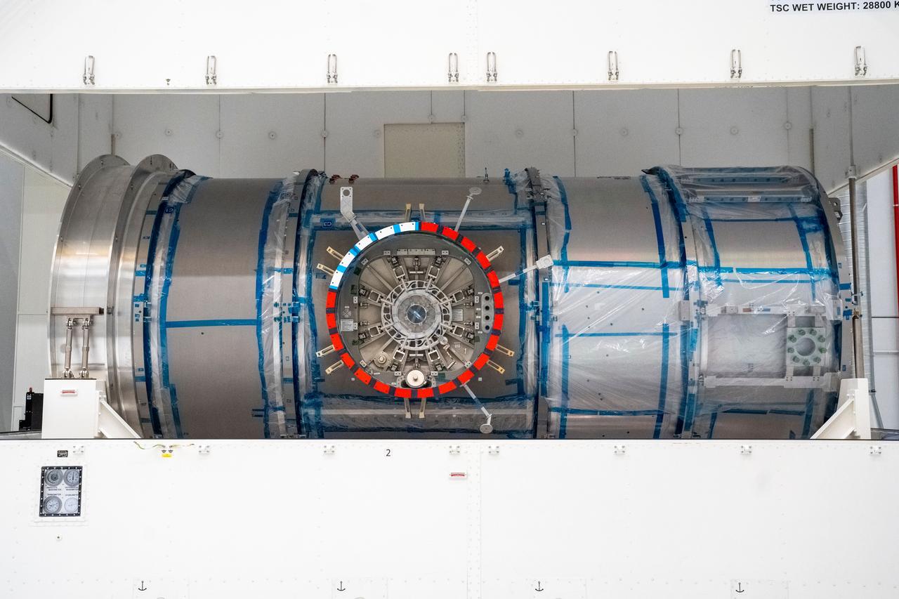 At the Thales Alenia Space facility in Turin, Italy, technicians prepare Gateway’s HALO (Habitation and Logistics Outpost) for transport. The module’s primary structure, fabricated by Thales Alenia Space, will travel to Northrop Grumman’s facility in Gilbert, Arizona, for final outfitting ahead of its launch to lunar orbit. 