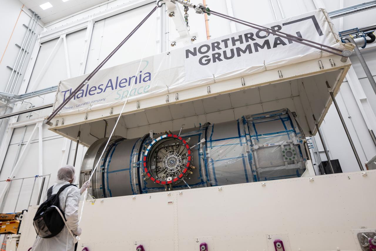 At Northrop Grumman’s Gilbert, Arizona, facility, teams begin removing Gateway’s HALO (Habitation and Logistics Outpost) from its transport container. HALO arrived from Turin, Italy, where Thales Alenia Space fabricated its primary structure. The module will undergo final outfitting in Gilbert before being integrated with the Power and Propulsion Element and launched to lunar orbit.