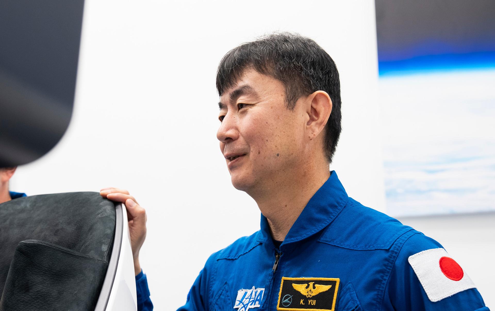 JAXA astronaut Kimiya Yui, mission specialist of NASA's SpaceX Crew-11 mission to the International Space Station trains inside a Dragon training crew spacecraft at SpaceX in Hawthorne, California. Credit: SpaceX