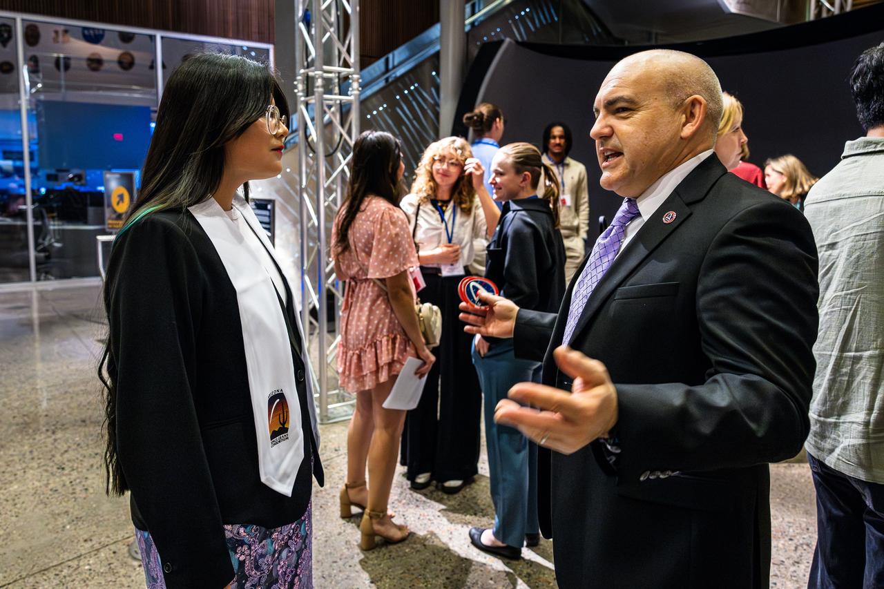 Carlos Garcia-Galan, deputy manager of NASA’s Gateway Program, talks with college students about NASA internship opportunities after delivering a keynote address on Gateway, Artemis, and the next era of human space exploration at the 2025 Arizona NASA Space Grant Consortium Statewide Student Research Symposium, held April 18, 2025, at Arizona State University.