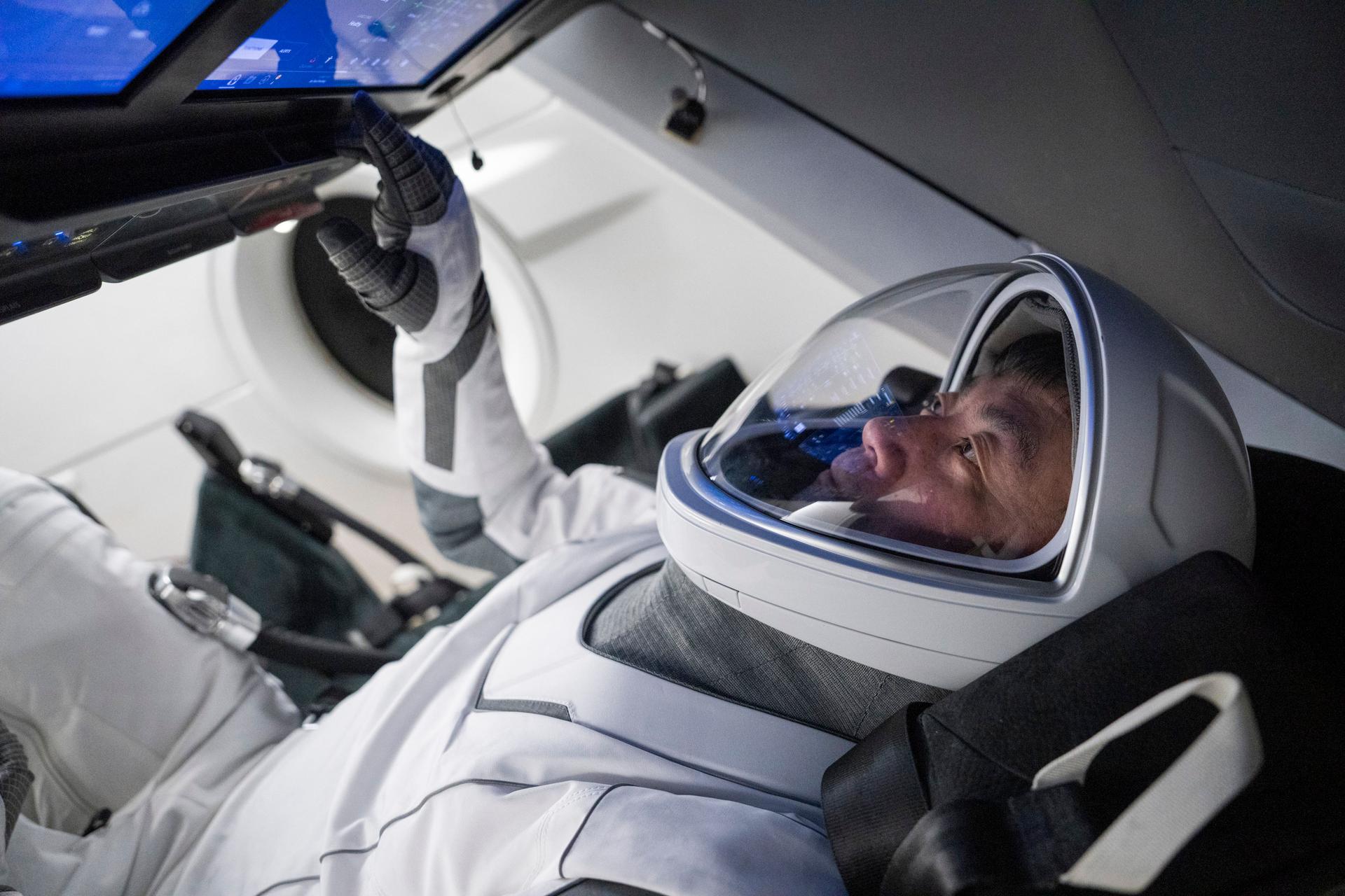 NASA’s SpaceX Crew-11 mission specialist and JAXA (Japan Aerospace Exploration Agency) astronaut Kimiya Yui participates in a training session at SpaceX facilities in Hawthorne, California.