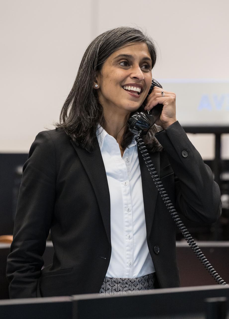 jsc2025e067218 (August 4, 2025) --- Second Lady Usha Vance interacts with a group of children as they were participating in group activities as part of the Summer Reading Challenge event at NASA’s Johnson Space Center. Photo Credit: NASA/James Blair