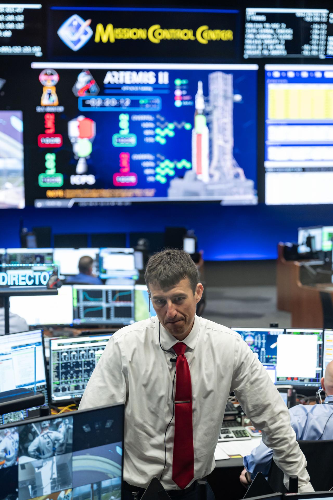 jsc2026e018918 (April 1, 2026) - Artemis II flight director Rick Henfling is seen in Mission Control's White Flight Control Room during the Artemis II launch on Wednesday, April 1, 2026. Credit: NASA/Robert Markowitz