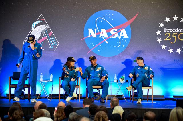 NASA’s Artemis II crew, NASA astronauts Reid Wiseman,...