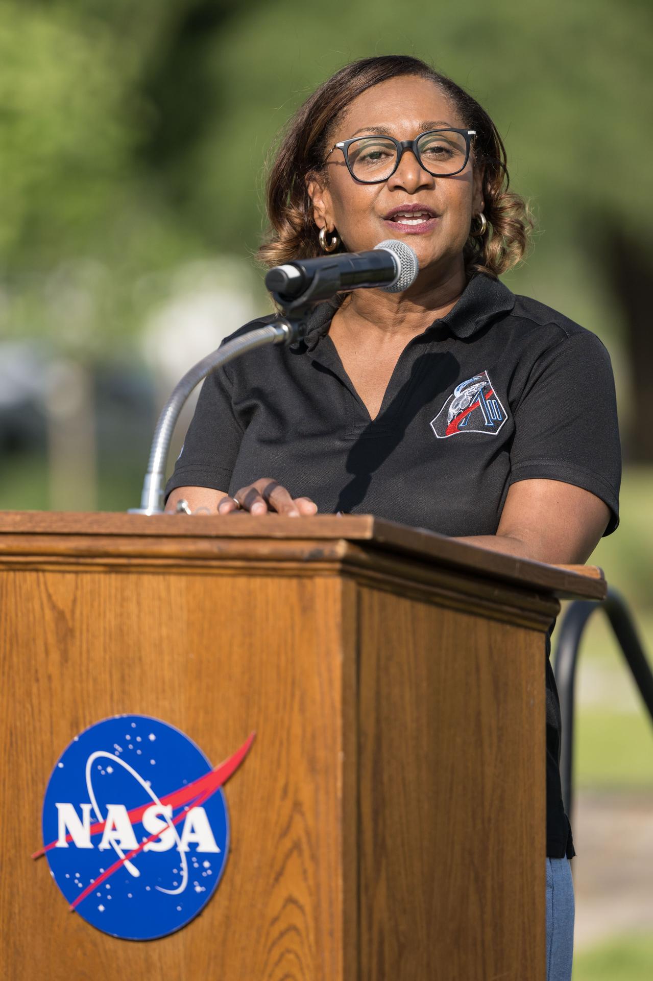 jsc2026e396730 (June 25, 2026) - NASA's Johnson Space Center Director Vanessa Wyche addresses the crowd at an Artemis II employee celebration event at NASA's Johnson Space Center. Credit: NASA