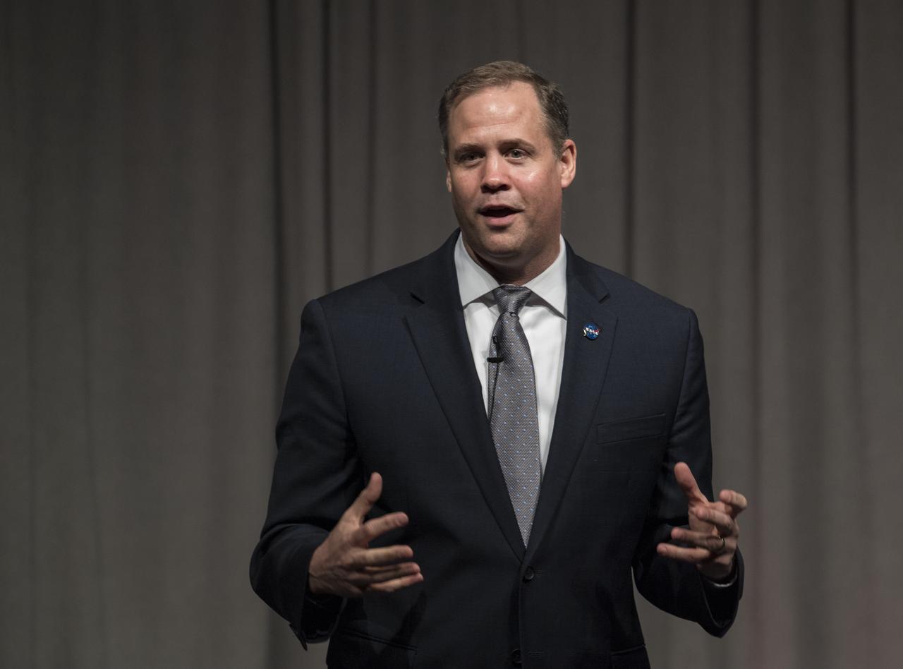 NASA Administrator Jim Bridenstine gives keynote remarks at the Humans to Mars Summit, Tuesday, May 14, 2019, at the National Academy of Sciences in Washington. Photo credit: (NASA/Aubrey Gemignani)