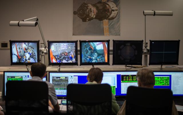 NASA image: Expedition 49 Qualification Exams