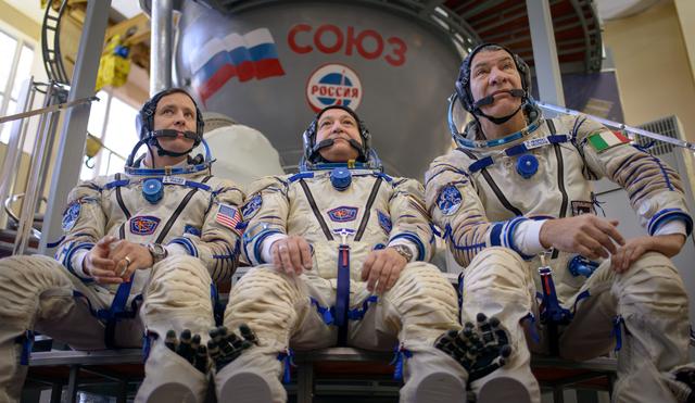 NASA image: Expedition 50 Qualification Exams