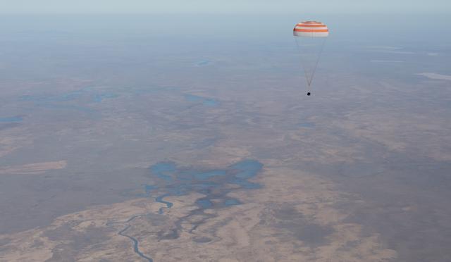 NASA image: Expedition 50 Soyuz MS-02 Landing