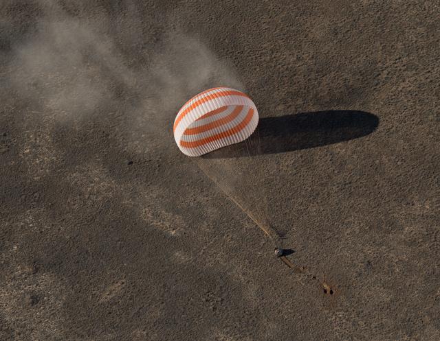 NASA image: Expedition 50 Soyuz MS-02 Landing