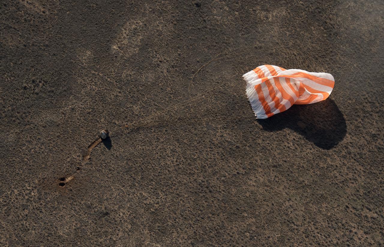 nhq201704100020 (April 10, 2017) --- The Soyuz MS-02 spacecraft is seen as it lands with Expedition 50 Commander Shane Kimbrough of NASA and Flight Engineers Sergey Ryzhikov and Andrey Borisenko of Roscosmos near the town of Zhezkazgan, Kazakhstan on Monday, April 10, 2017 (Kazakh time). Kimbrough, Ryzhikov, and Borisenko are returning after 173 days in space where they served as members of the Expedition 49 and 50 crews onboard the International Space Station. Photo Credit: (NASA/Bill Ingalls)