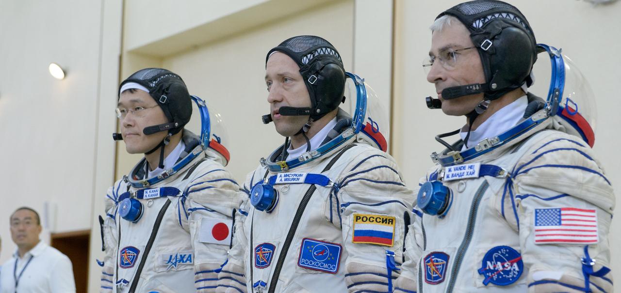 nhq2017070600101 (July 6, 2017) --- Expedition 52 backup crew members: Norishige Kanai of the Japan Aerospace Exploration Agency (JAXA), left, Alexander Misurkin of Roscosmos, center, and Mark Vande Hei of NASA begin their Soyuz qualification exams, Thursday, July 6, 2017 at the Gagarin Cosmonaut Training Center (GCTC) in Star City, Russia. Photo Credit: (NASA/Bill Ingalls)