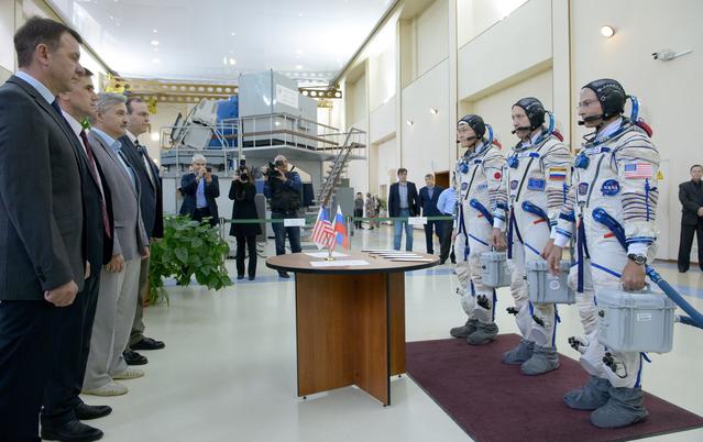 NASA image: Expedition 52 Qualification Exams