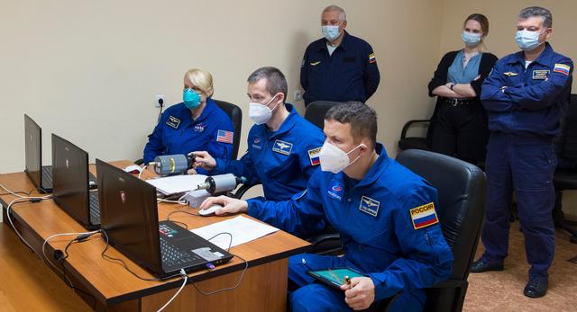 NASA image: Expedition 64 Preflight