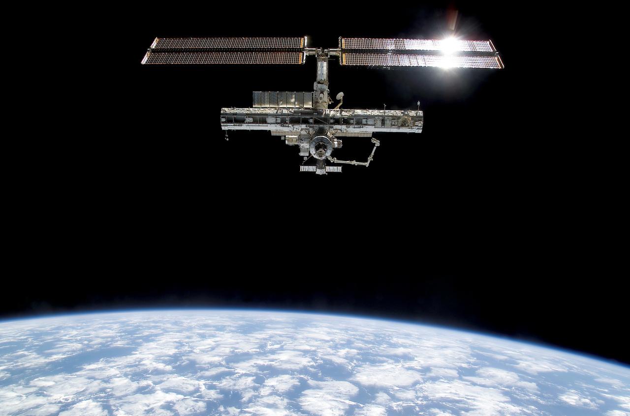 Overall exterior views of the ISS during Undocking and Flyaround Operations for STS-113 (11A)