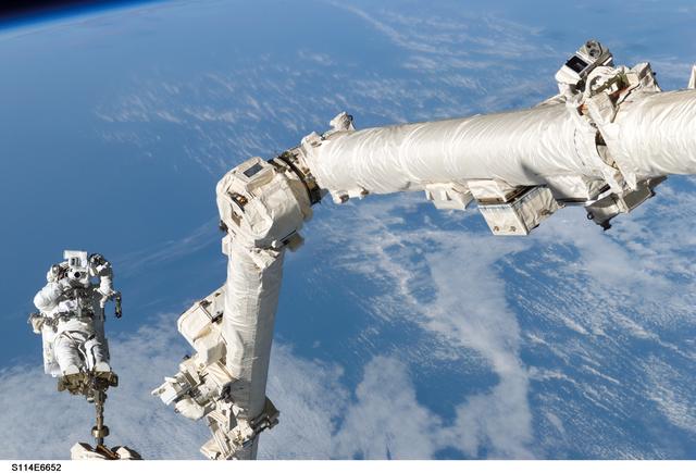 NASA image: EVA 3 - Robinson on Canadarm2