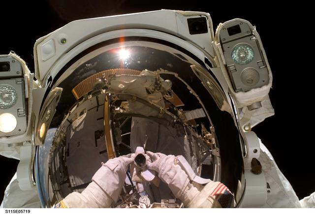 Stefanyshyn-Piper performs first EVA during STS-115 / Expedition 13 joint operations