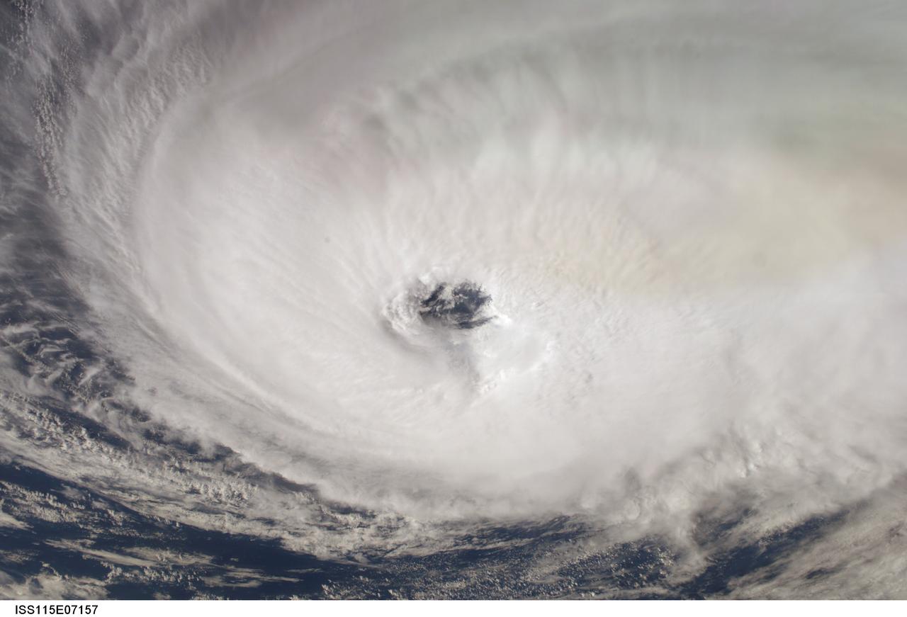 S115-E-07157 (18 Sept. 2006) --- A high oblique view from the Space Shuttle Atlantis gives a good look of Hurricane Gordon. At the time the photo was taken, with a digital still camera equipped with a 28mm lens, the center of Gordon was near 37.5 north latitude and 46.4 west longitude moving west-northwest.  The sustained winds were at 80 nautical miles per hour with gusts to 95 nautical miles per hour.