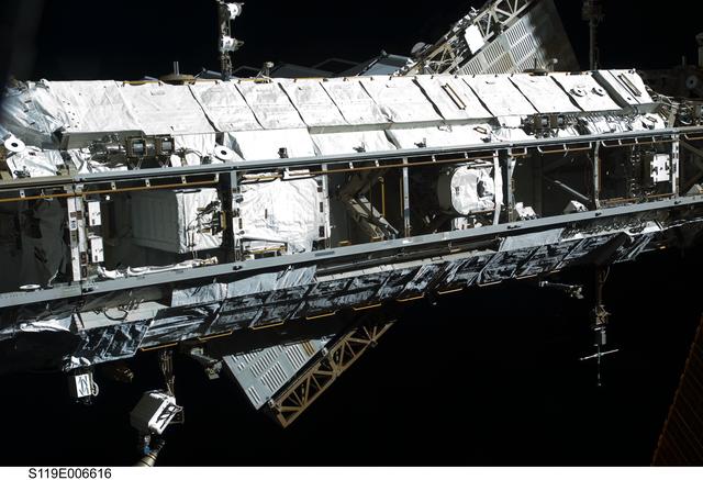 NASA image: S1 Truss Segment