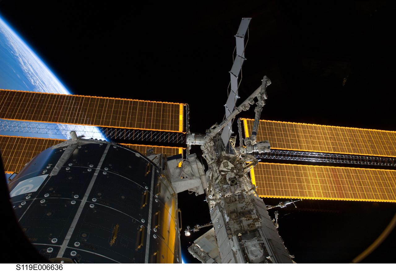 Space Station Remote Manipulator System (SSRMS) on Mobile Transporter (MT) for S6 Relocation OPS