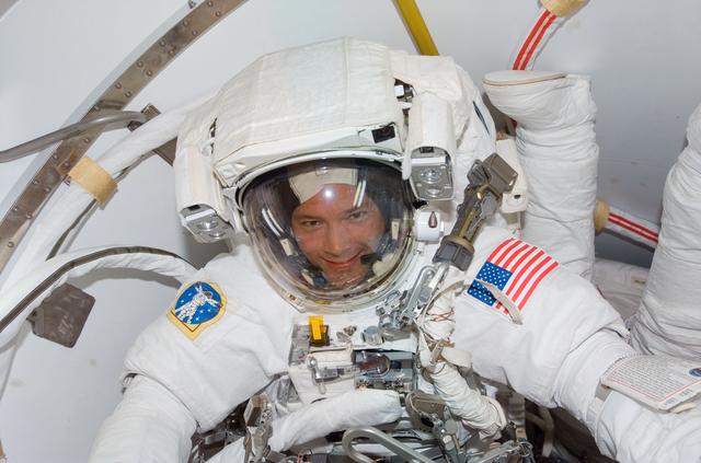 NASA image: Wheelock in Quest Airlock