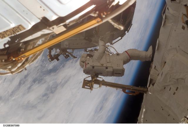 NASA image: EVA 2 - Parazynski outfitting Node 2