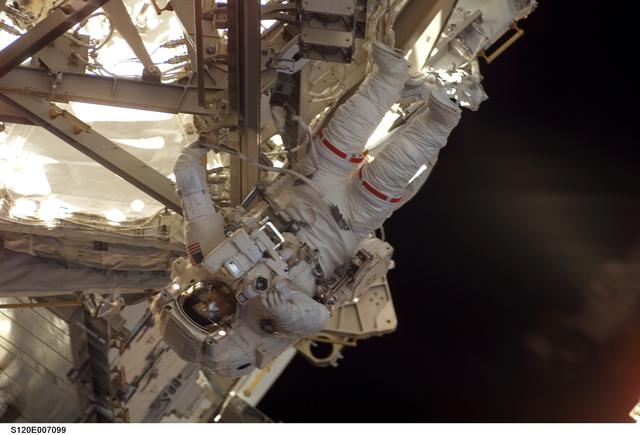 NASA image: EVA 2 - Tani on P6 truss