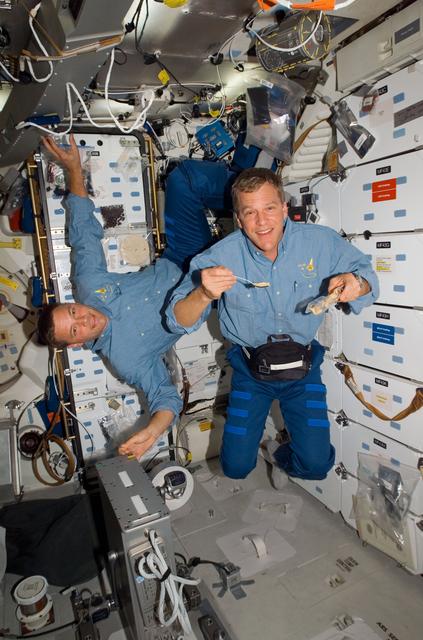 NASA image: Parazynski and Wheelock on middeck