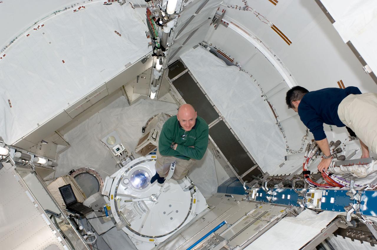 Rack installation in the JPM