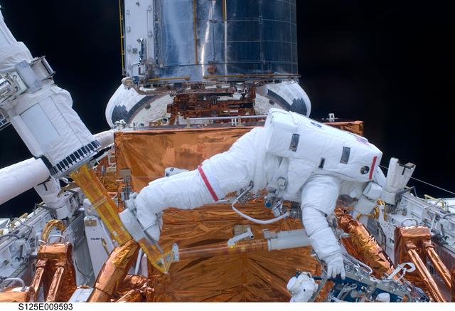 NASA image: STS-125 MS3 Grunsfeld during EVA5