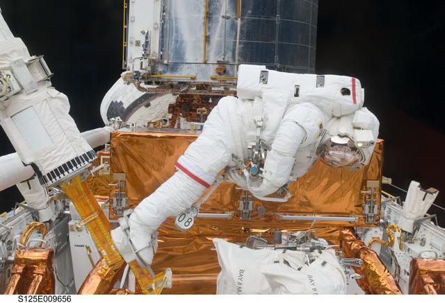 NASA image: STS-125 MS3 Grunsfeld during EVA5