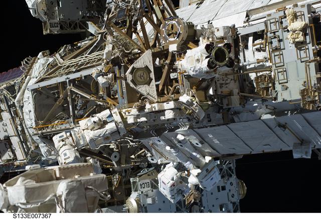 NASA image: s133e007367