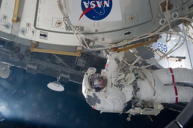 NASA image: View of STS-134 MS Chamitoff during EVA-1